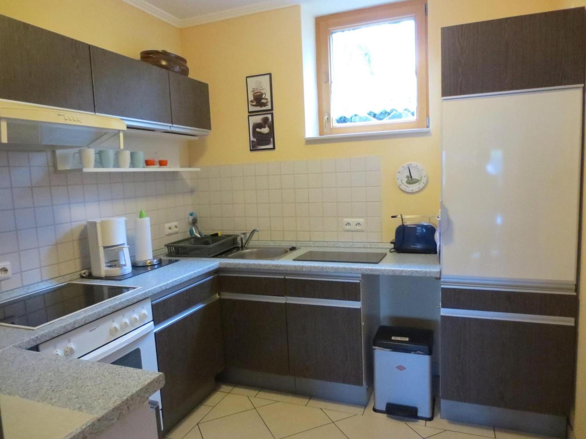 Holiday Flat With Idyllic Garden In ダウン エクステリア 写真