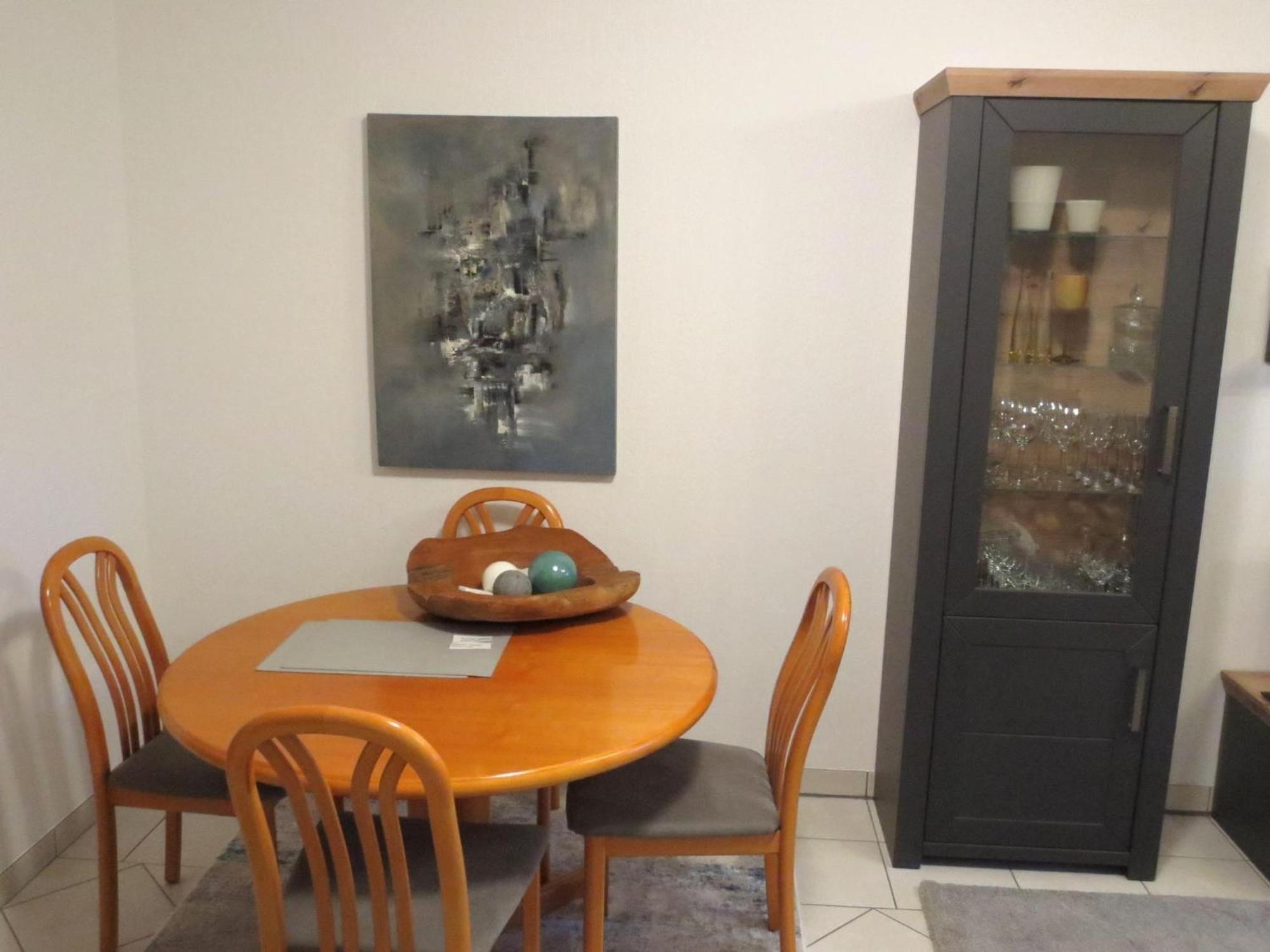 Holiday Flat With Idyllic Garden In ダウン エクステリア 写真